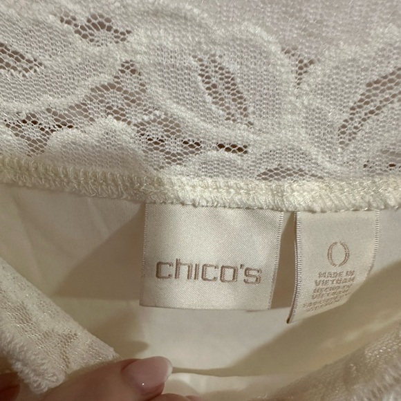 Elegant Lace Cream Top - Picture 2 of 6